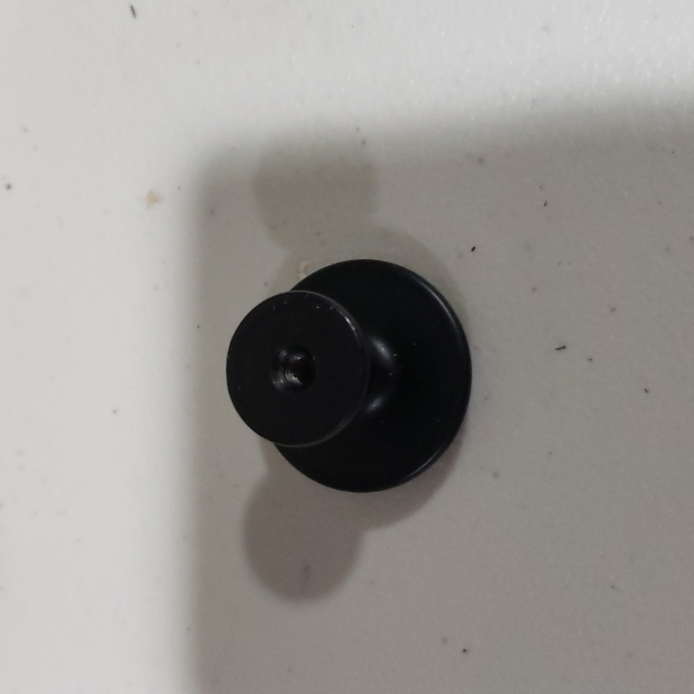 Cabinet knobs - Picture 8 of 15